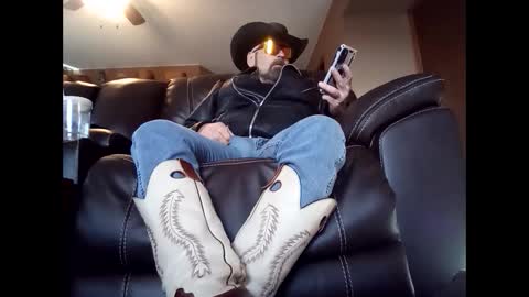 wibootdude online show from December 2024 07:44:01 PM