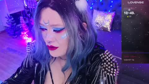 Snapshot of wickedxqueen chatting on January 2025 12:11:01 PM Laura  online show from January 2025 12:11:01 PM