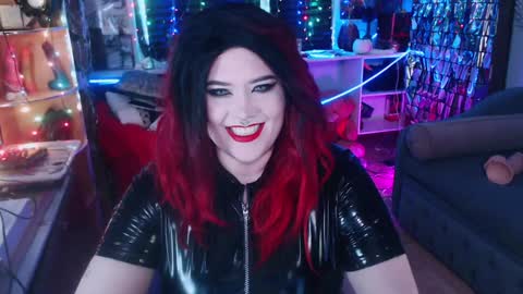 Snapshot of wickedxqueen chatting on January 2025 11:12:02 AM Laura  online show from January 2025 11:12:02 AM