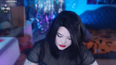 Snapshot of wickedxqueen chatting on January 2025 08:00:01 AM Laura  online show from January 2025 08:00:01 AM