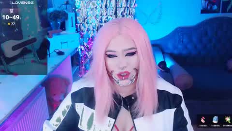 Snapshot of wickedxqueen chatting on February 2025 09:51:02 AM Laura  online show from February 2025 09:51:02 AM