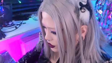 Snapshot of wickedxqueen chatting on March 2025 10:42:01 PM Laura  online show from March 2025 10:42:01 PM