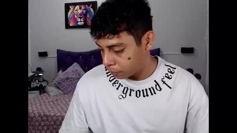 Snapshot of wiilliam_20 chatting on November 2025 01:06:02 PM wiilliam online show from November 2025 01:06:02 PM