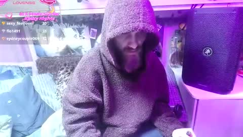 Snapshot of wilclyde1996 chatting on February 2026 09:17:01 AM wilclyde1996 online show from February 2026 09:17:01 AM