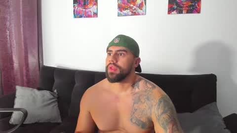 Devon and Chloe online show from January 2025 03:19:01 PM