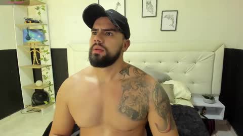 Devon and Chloe online show from March 2025 03:50:01 AM