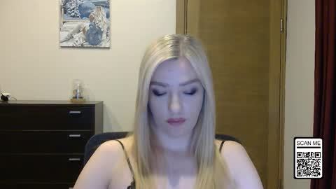 Alina online show from October 2025 03:27:01 PM