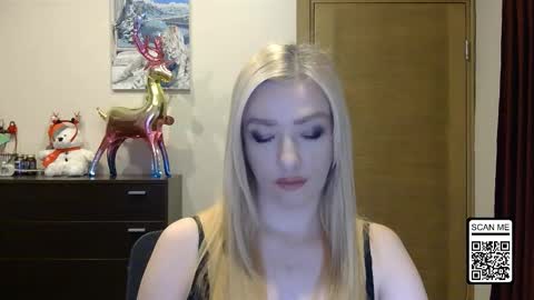 Alina online show from December 2025 03:52:02 PM