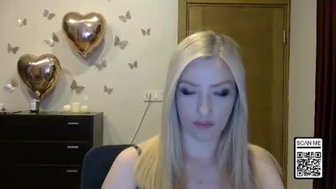 Snapshot of wild_silk_desire chatting on June 2026 04:05:01 PM Alina online show from June 2026 04:05:01 PM