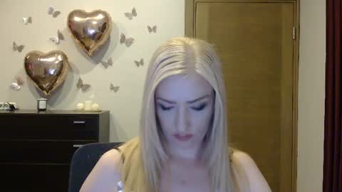 Snapshot of wild_silk_desire chatting on June 2026 04:55:01 PM Alina online show from June 2026 04:55:01 PM