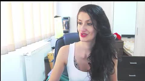 Snapshot of wildbea23 chatting on January 2026 08:50:02 AM Bea online show from January 2026 08:50:02 AM