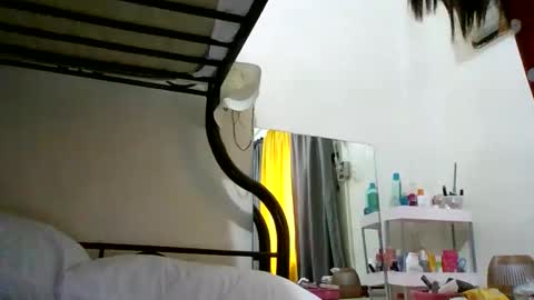 Snapshot of wildbrownchick69 chatting on March 2026 05:57:01 AM WildChick online show from March 2026 05:57:01 AM