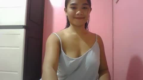 wildchilly_pearl19 online show from November 2025 07:47:02 AM