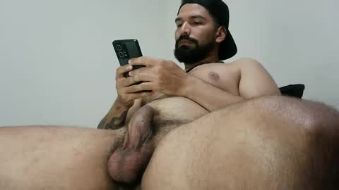 Snapshot of wilder_grey chatting on January 2025 12:09:01 AM Wilder Grey online show from January 2025 12:09:01 AM