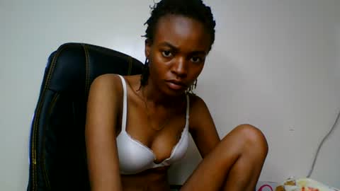 Snapshot of wildflowr chatting on June 2026 12:26:01 AM wildflowr online show from June 2026 12:26:01 AM