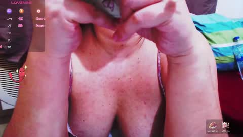 Snapshot of wildhotasianx chatting on December 2024 07:40:01 AM wildhotasianx online show from December 2024 07:40:01 AM