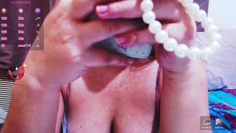 Snapshot of wildhotasianx chatting on December 2024 01:51:02 PM wildhotasianx online show from December 2024 01:51:02 PM