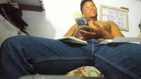 Snapshot of wilfer484725 chatting on May 2026 05:32:01 PM wilfer online show from May 2026 05:32:01 PM