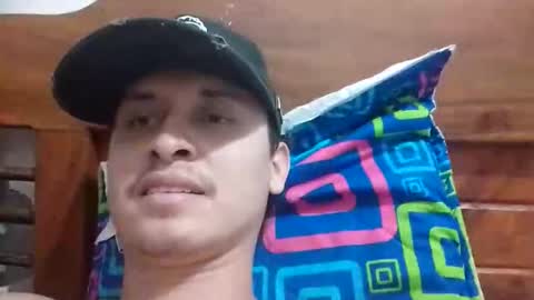 wilian77 online show from April 2026 07:43:01 PM