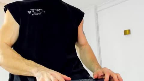 Snapshot of will_ferrari300 chatting on December 2025 06:31:01 AM will_ferrari300 online show from December 2025 06:31:01 AM