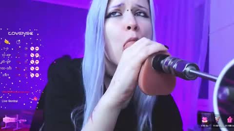 Your virtual girlfriend online show from February 2025 04:22:01 PM