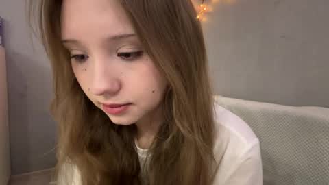 Snapshot of willenasow chatting on April 2026 05:21:01 PM Olivia online show from April 2026 05:21:01 PM