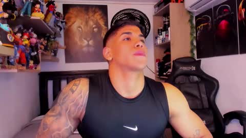 Snapshot of william_dracko9 chatting on February 2026 03:46:01 AM Dracko online show from February 2026 03:46:01 AM