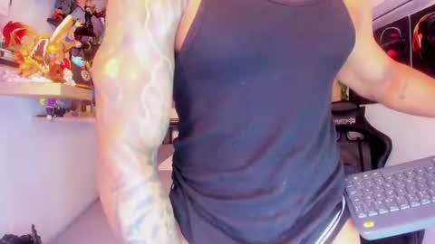 Snapshot of william_dracko9 chatting on June 2026 05:56:02 PM Dracko online show from June 2026 05:56:02 PM