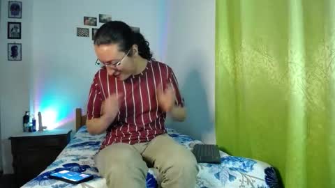 Snapshot of willmonkey chatting on November 2025 01:26:02 AM willmonkey online show from November 2025 01:26:02 AM