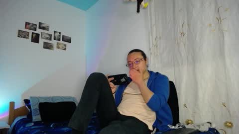 Snapshot of willmonkey chatting on February 2026 03:02:01 AM willmonkey online show from February 2026 03:02:01 AM