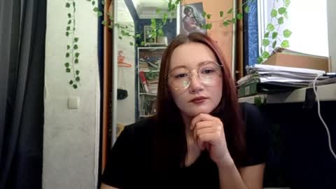 Phoebe online show from April 2026 03:06:01 PM