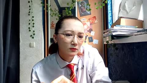 Phoebe online show from April 2026 11:17:01 AM