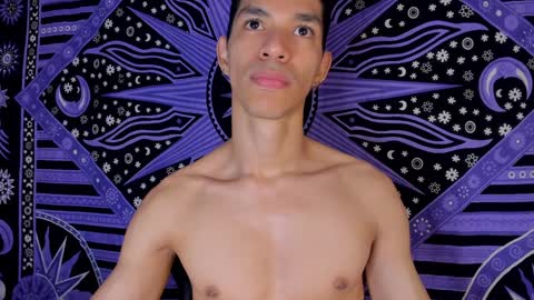 Snapshot of willy_veins chatting on December 2024 08:45:02 AM willy_veins online show from December 2024 08:45:02 AM