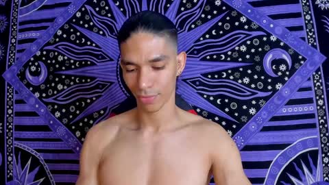 Snapshot of willy_veins chatting on December 2024 03:36:02 AM willy_veins online show from December 2024 03:36:02 AM