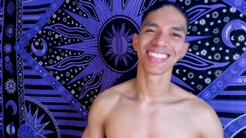 Snapshot of willy_veins chatting on December 2024 07:05:01 AM willy_veins online show from December 2024 07:05:01 AM
