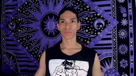 Snapshot of willy_veins chatting on January 2025 11:00:02 AM willy_veins online show from January 2025 11:00:02 AM
