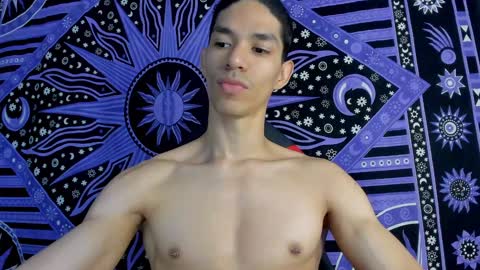 Snapshot of willy_veins chatting on January 2025 12:46:02 PM willy_veins online show from January 2025 12:46:02 PM