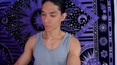Snapshot of willy_veins chatting on January 2025 01:06:02 PM willy_veins online show from January 2025 01:06:02 PM