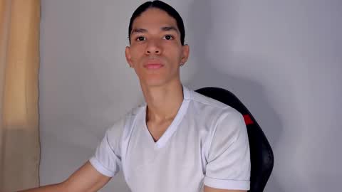 Snapshot of willy_veins chatting on March 2025 02:21:01 PM willy_veins online show from March 2025 02:21:01 PM