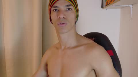 Snapshot of willy_veins chatting on October 2025 03:23:02 PM willy_veins online show from October 2025 03:23:02 PM
