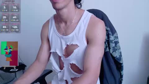 Snapshot of willy_veins chatting on June 2026 04:15:01 PM willy_veins online show from June 2026 04:15:01 PM