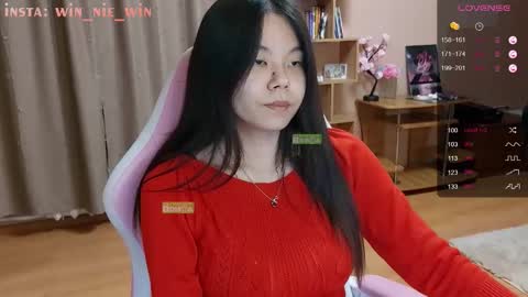 Winnie online show from September 2025 03:33:02 AM