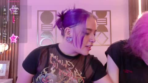 Snapshot of winchester_hanna chatting on May 2026 08:32:01 PM Winchester Hanna online show from May 2026 08:32:01 PM