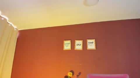 Snapshot of wini_fer chatting on November 2025 01:22:01 PM Wini Fer online show from November 2025 01:22:01 PM