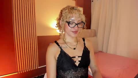 Snapshot of wini_fer chatting on March 2026 01:12:02 PM Wini Fer online show from March 2026 01:12:02 PM