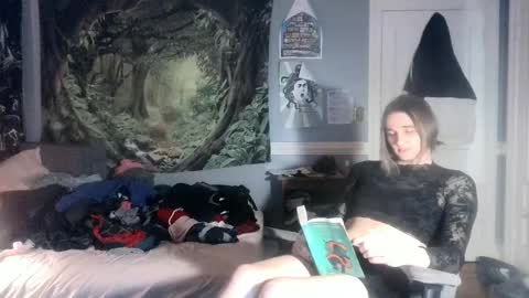 Snapshot of winter123137 chatting on December 2024 03:47:02 AM Winter online show from December 2024 03:47:02 AM