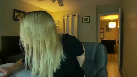 Winter Miracle online show from October 2025 06:30:01 PM