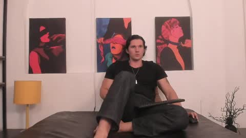 Snapshot of wiston_cox chatting on May 2026 02:12:02 PM Wiston online show from May 2026 02:12:02 PM