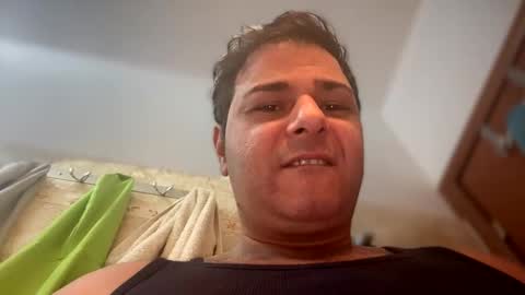 Snapshot of witebull83 chatting on December 2024 10:45:02 AM Witebull online show from December 2024 10:45:02 AM