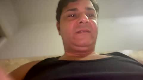 Snapshot of witebull83 chatting on December 2024 02:57:01 PM Witebull online show from December 2024 02:57:01 PM